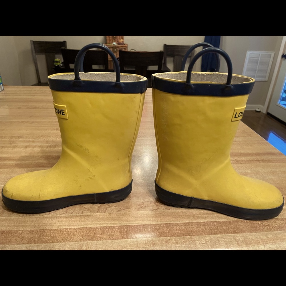 Rubber boots size 12